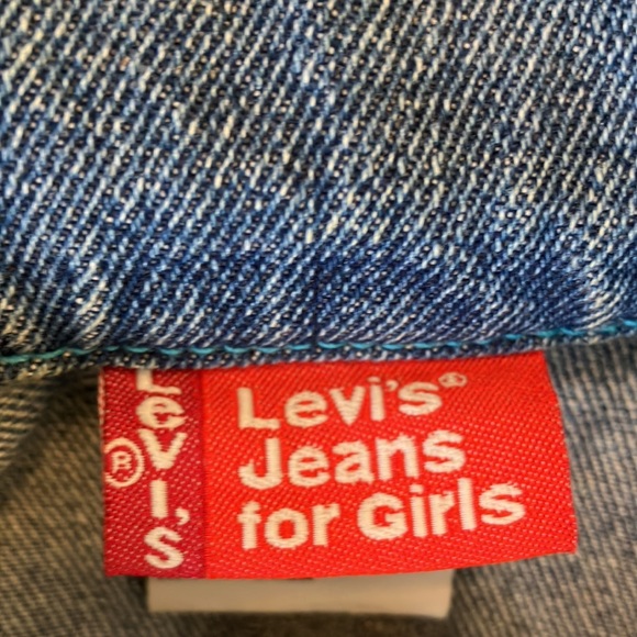 Levi’s Denim Jacket with flower details - Picture 4 of 6